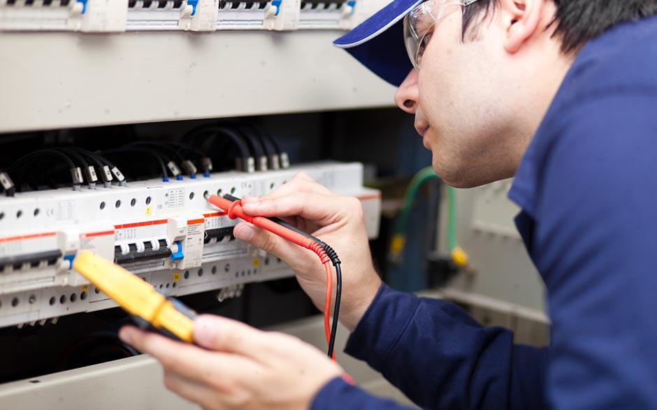 électricien de maintenance Jouy-le-Moutier
